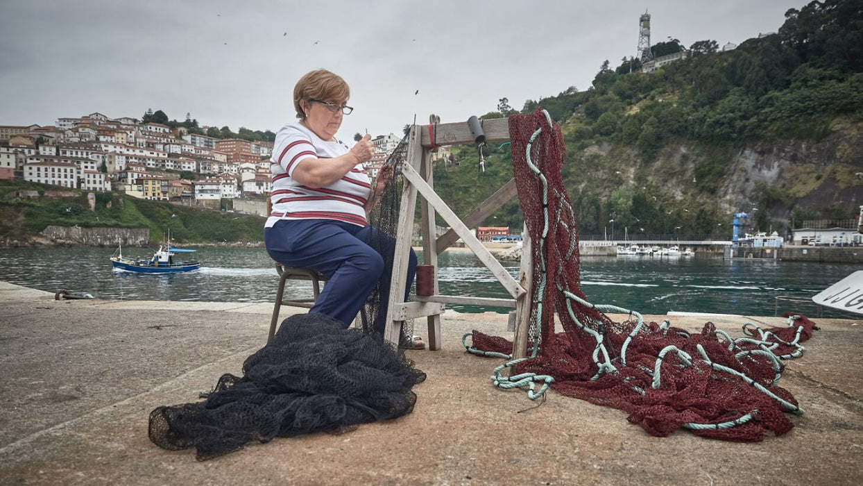 LA MUJER Y LA MAR 2025